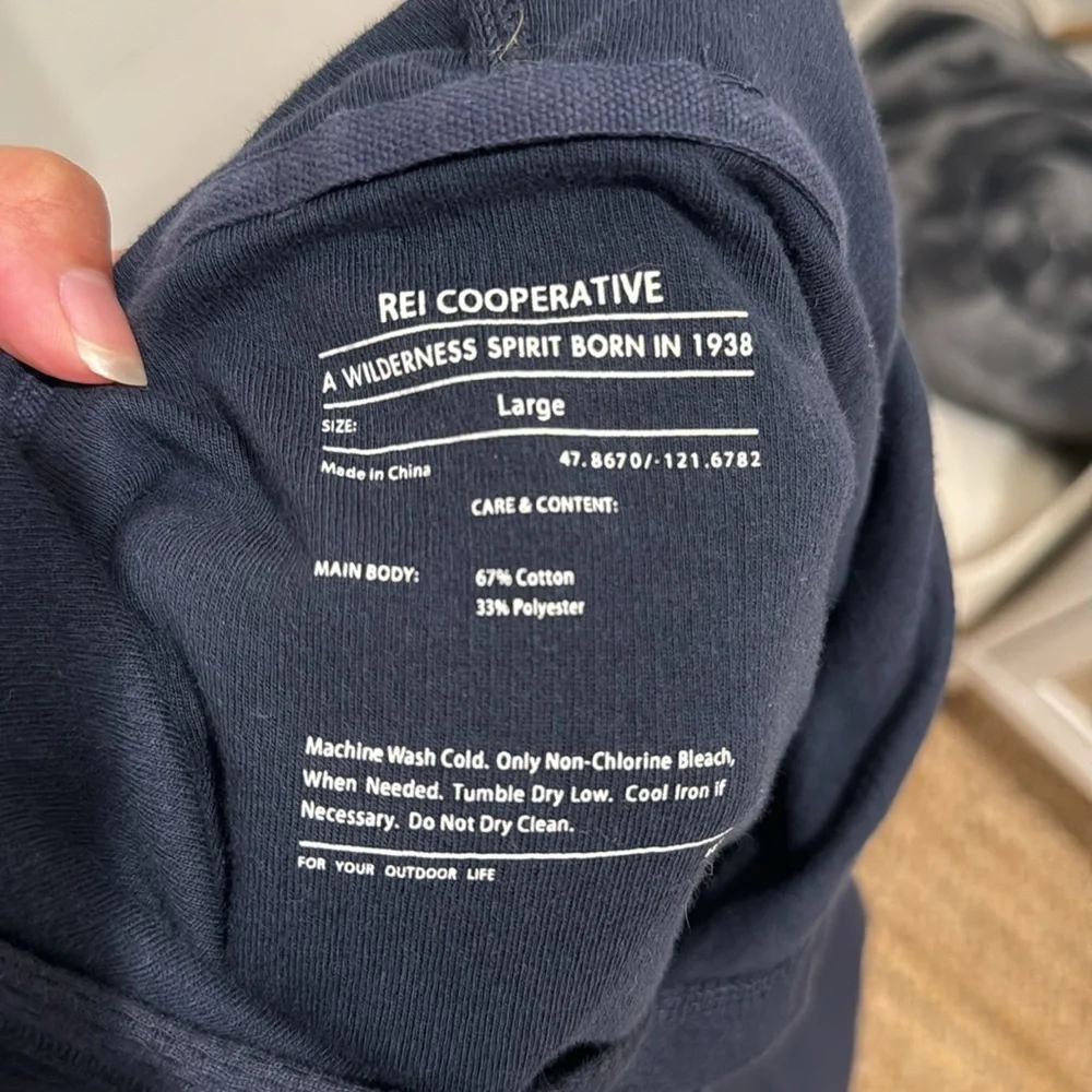 REI Navy blue waffle material navy blue pullover hoodie - Picture 4 of 4